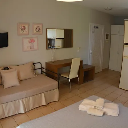 Michel Mar & Отель