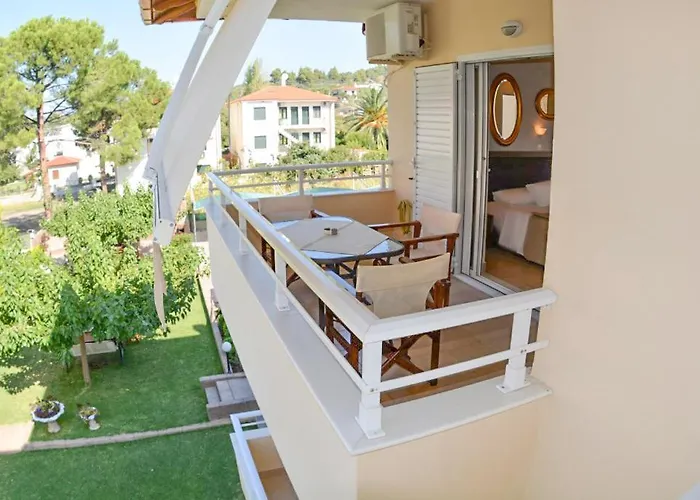 Michel Mar & Hotel 2*