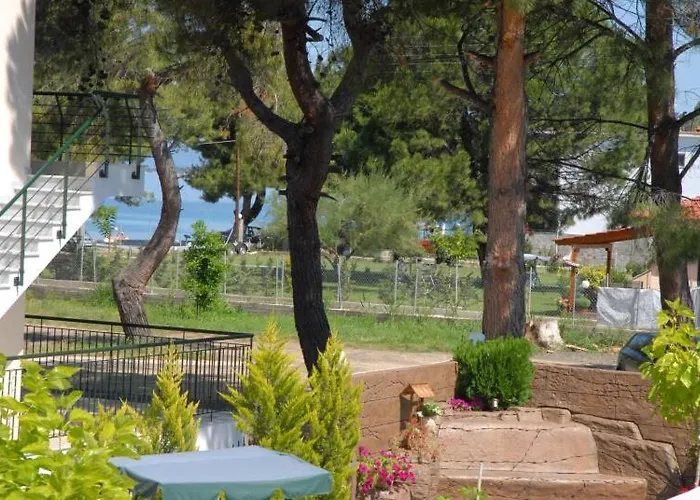 Michel Mar & Hotel 2*