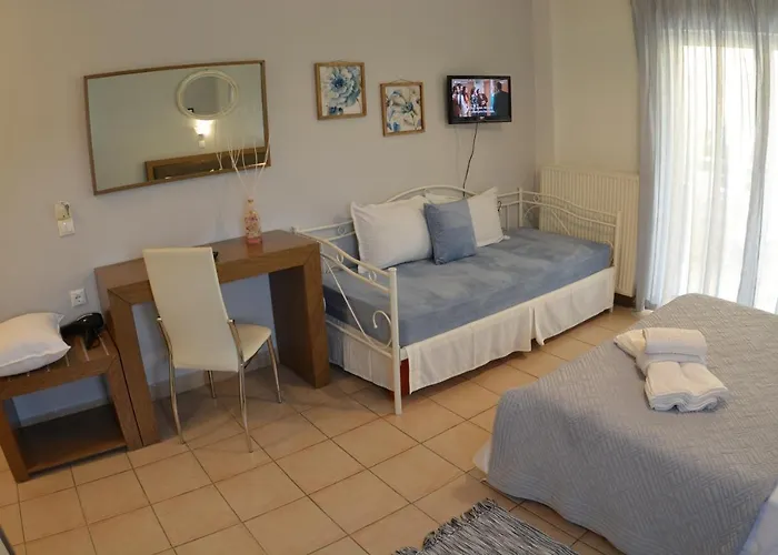 Michel Mar & 2* Néos Marmarás