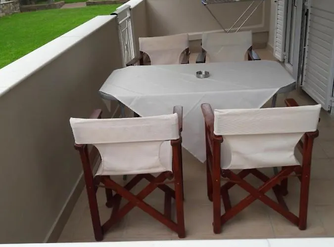 Hotel Michel Mar & Néos Marmarás